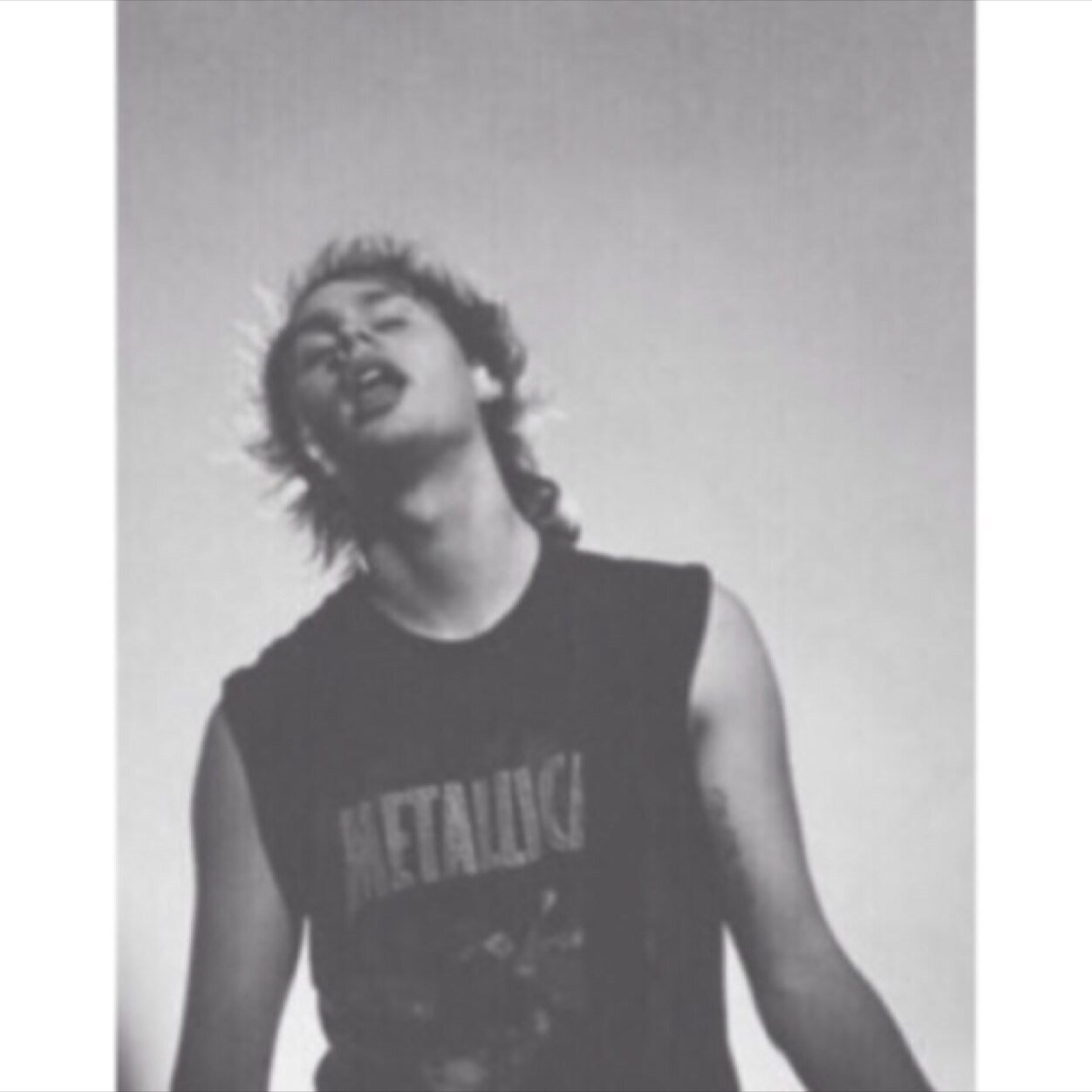 I gave you a free follow so follow @jlsmydrug for me please