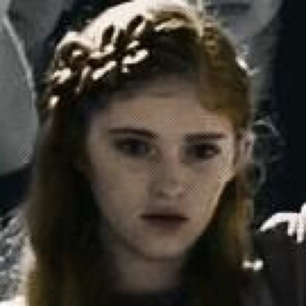 Name is Katniss Everdeen my sister is Hazel @HopeMockingjay_. Her daughter and my niece is named Miracle and my son's name is Christopher.