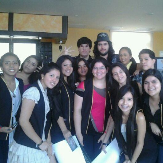 Club de fans de @JuliansFire apoyándolo con mucho Amor y Admiración desde Ecuador. Los mejores éxitos JuliansFire