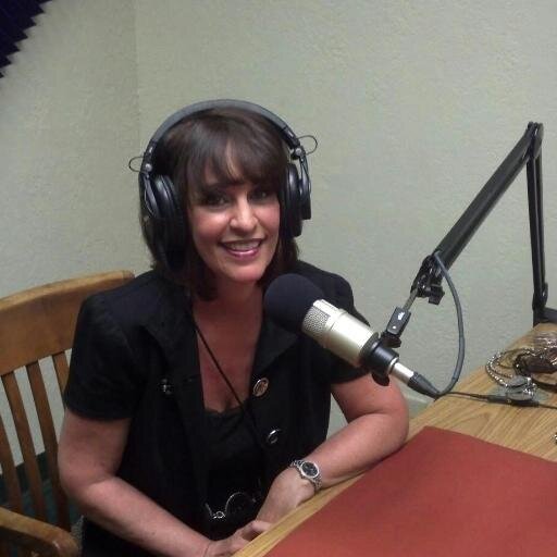TEDx Speaker | Consultant | Coach | Author-  Founder of Revolutionary Sales Training Program for women - 'Selling In A Skirt' https://t.co/nVOmsjGYKI