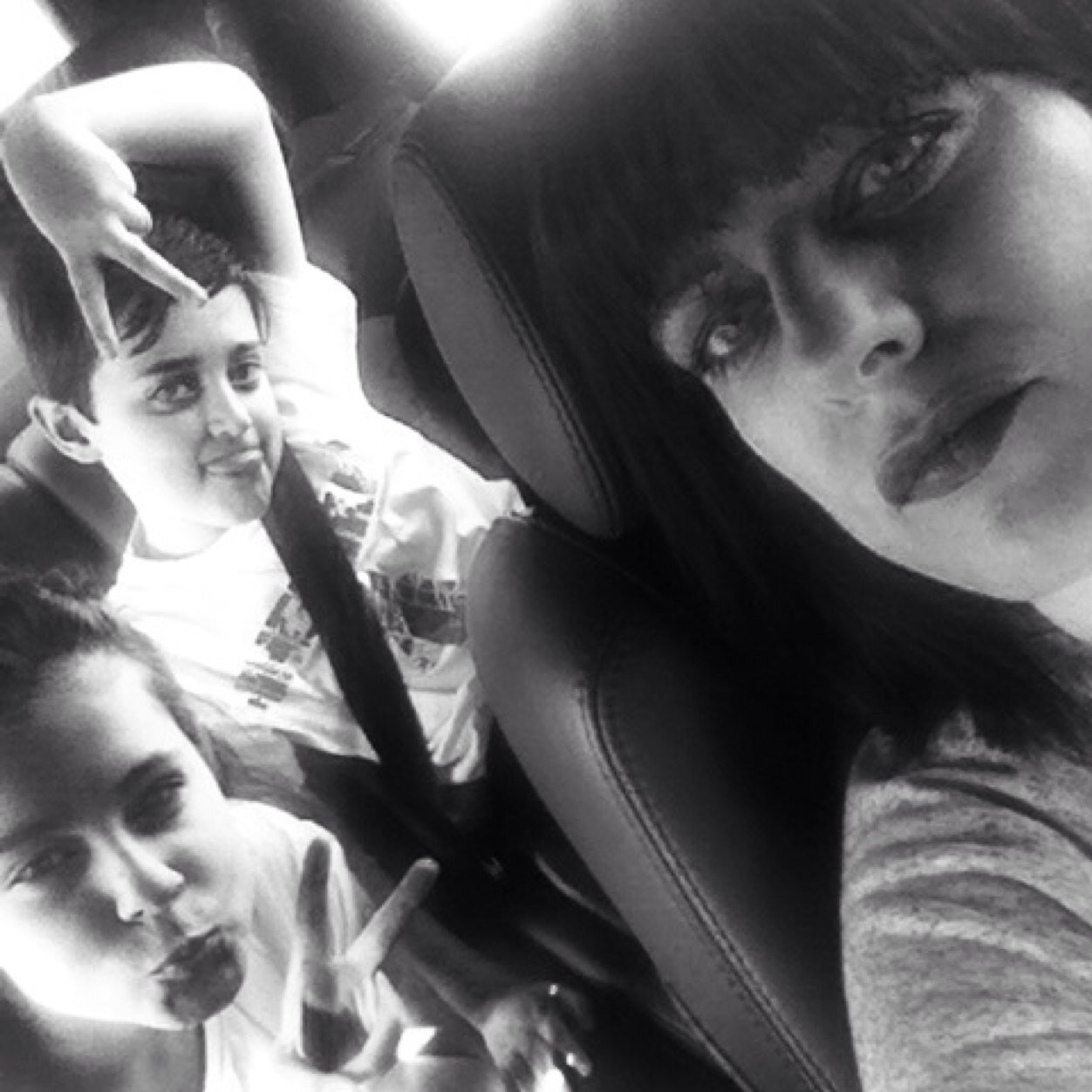 tuts_wife's profile picture. mother of 2