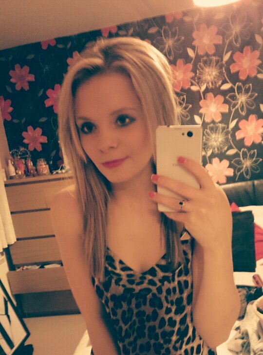 hannahfx92's profile picture. 22 & mummy to my beautiful babies Bailey & Lexie ♥