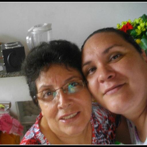 A melhor coisa da vida eh amar e ser amado.