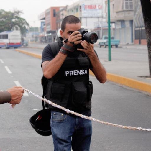 Prensa  Fotoperiodista freelance, Reportero para la LNPA Vzla, Productor de radio