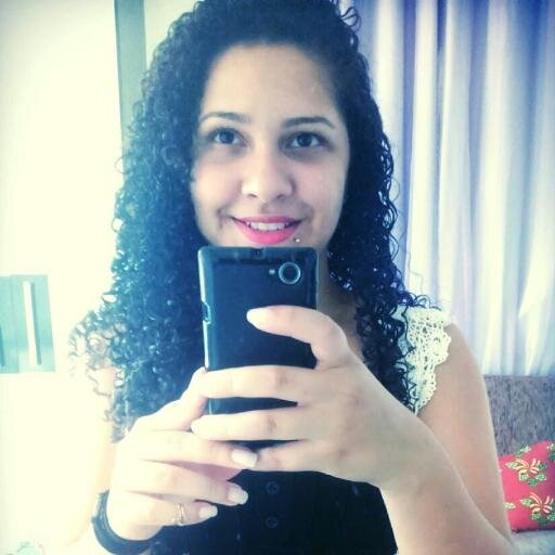 Eu não sei o que escrever nessa porra '-'