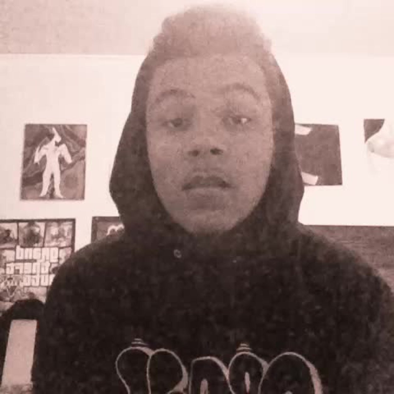 Im 15 and looking for a nice girl