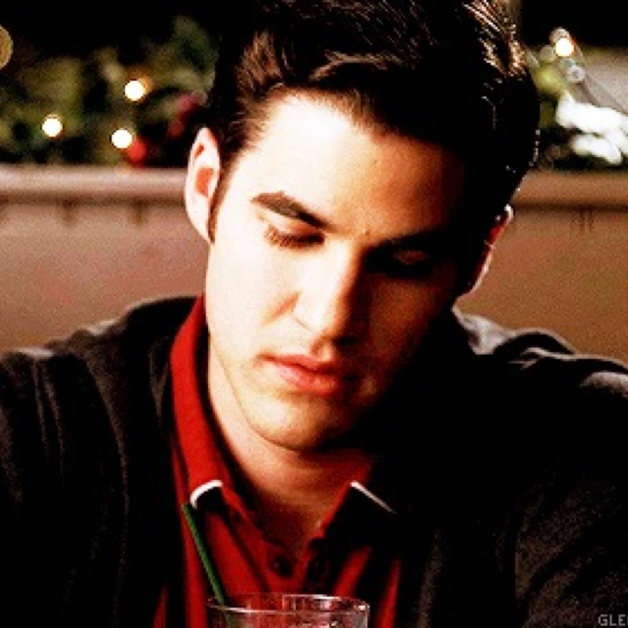 DarrenxCr1ss's profile picture. Justin Bieber should be sentenced to death for disturbing the peace. :0 Oh Hai! Darren Criss is the name. 27 years old. Daddy/Husband. In love with @dclovcto !