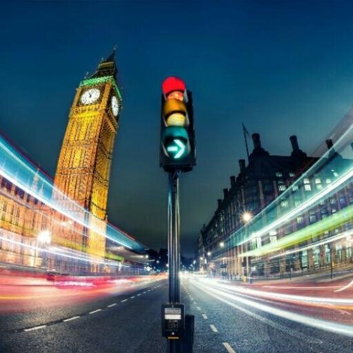 i am some American from the south that loves london so much that all i do is watch twitters with london or britian traffic and listem to @capitolofficial also