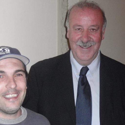 CharlieCS8's profile picture. Por y para el fútbol.Del F.C.Barcelona y C.D.Castellón..hincha de Liverpool,River Plate,Corinthians,Juventus,B.Dortmund,PSG,CSKA Moscú,U de Chile,Ajax..