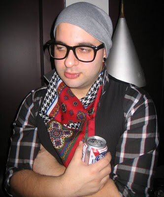 Over the top, you know I can't stop, I wanna eat chipotle, side of chips and guac. Life long Wings fan, ingress Rock star, Grieving Father.