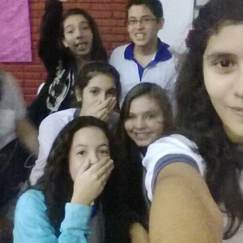 Cerrista de corazón!!!!!tengo las mejores amigas del mundo,amo el guaraní y me encantan las novelas !!!