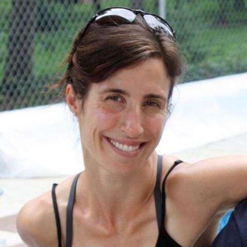 Mom, runner, baker, aspiring pianist. #Run #Hike #Ski owner of Emoticakes in Trumansburg, NY