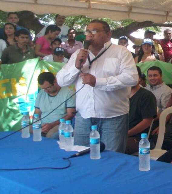 Ingeniero Civil. Diputado al Consejo Legislativo del Estado Falcon. Militante del Partido Primero Justicia