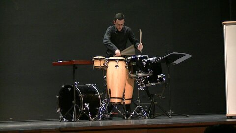 Percusionista en UMB i estudiant al Conservatori Superior de Música d'Alacant.