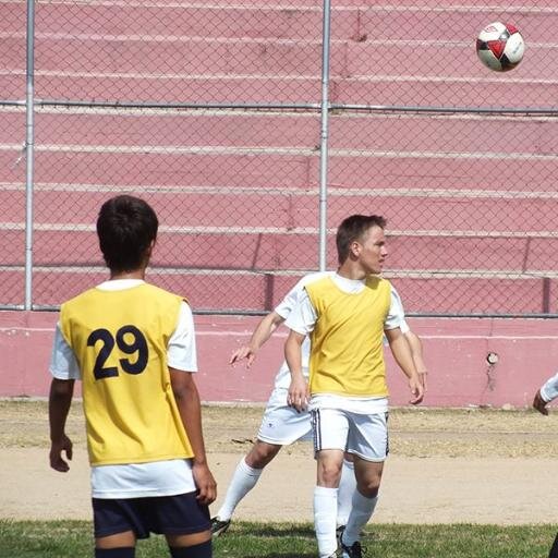 Si Tienes Un Sueño En La Vida Nunca Renuncies A El Esfuerzate Y Lo ConseguirasMi Unico Vicio El Futbol Es Mi Vida
