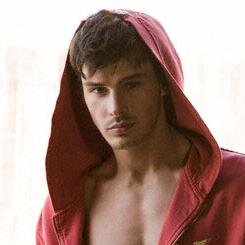 Name's Orion, the mighty slayer of beasts.  Think you're better than me? Think again. Looking for the goddess to win my heart.  II #GreekRPII