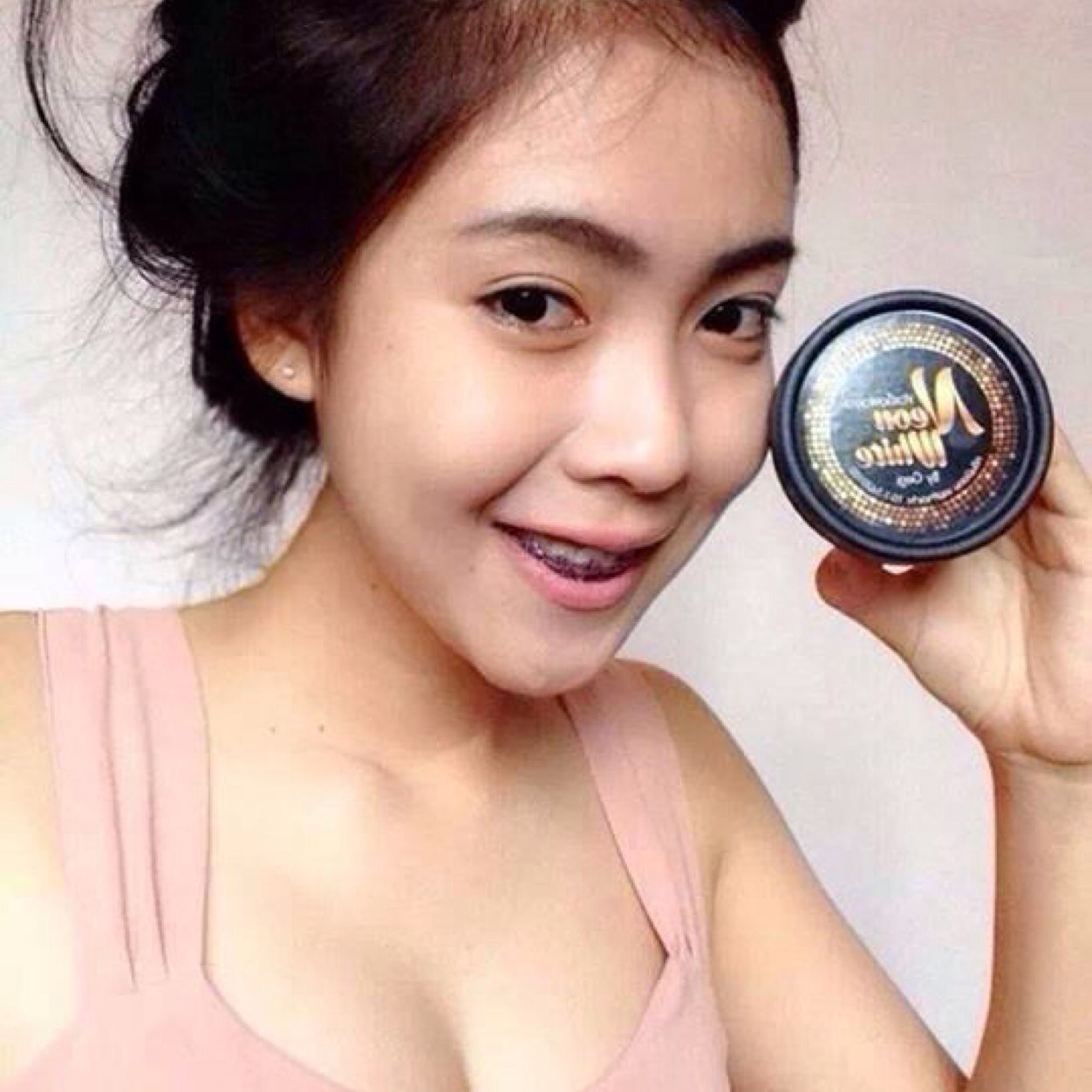 เรามีผลิตภัณฑ์หน้าขาว ตัวขาว ขาวจริง ขาวไว หลายตัวค่ะ ทุกอย่างฟรี ems นะคะ ^^