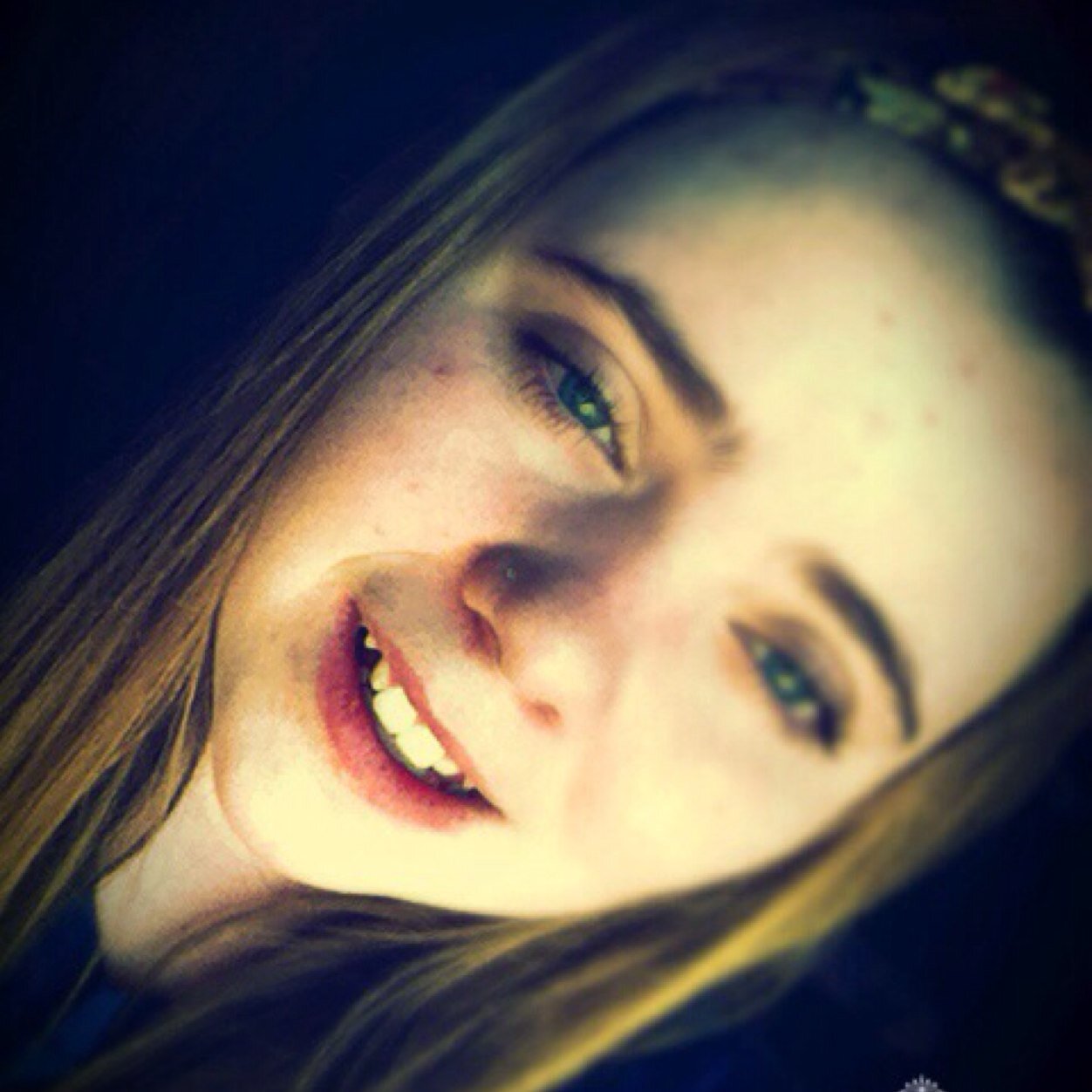 Hey I'm Ashley, I go to central kings, you will be judged on every mistake you make! 3