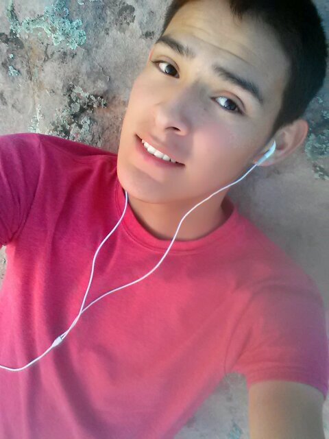 I am a really nice person and if you want to get to know me just say hello