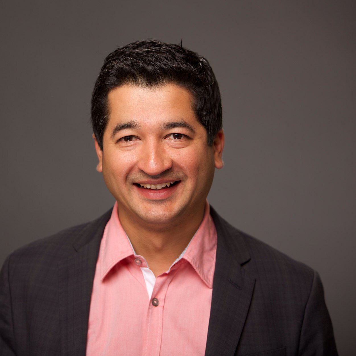 rajnishtalwar's profile picture. Dad of two awesome kids, husband of one hot babe, loves traveling and making strong moves @facebook