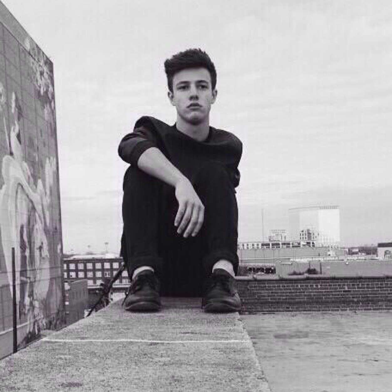 Free follow from @idgafgrier follow her to help her reach 5k!!!(:
