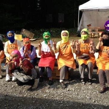 岩手県陸前高田市米崎町国道45号沿いにある産直はまなす陸前高田です。 とれたて情報、地元の情報、生産者のじっちばっぱとの毎日、お客様との交流の様子などを事務局と看板娘が呟きます。