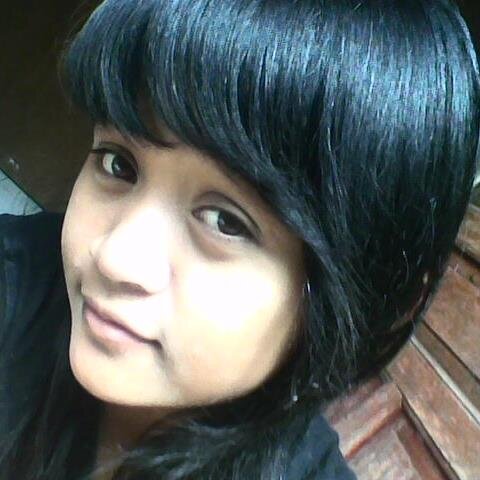 nama : yuni oktaviani
TTL    : 02 oktober 1995