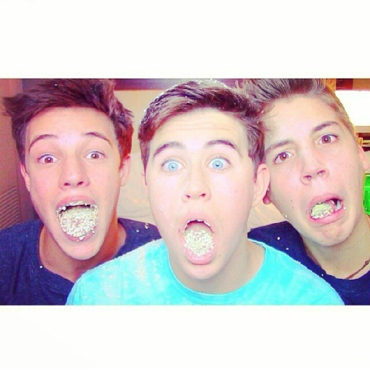 Follow @straightnashty !!