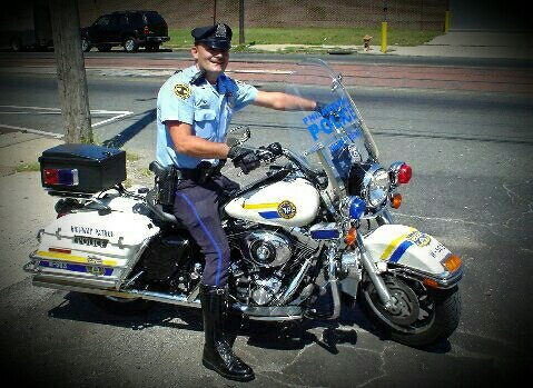 @phillypolice
Highway Patrol
       joseph.luce@phila.gov