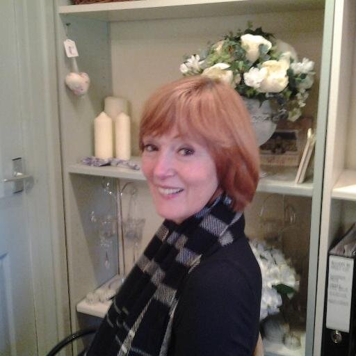 Daizyflowers's profile picture. Florist - London trained ,slightly bonkers and very creative.