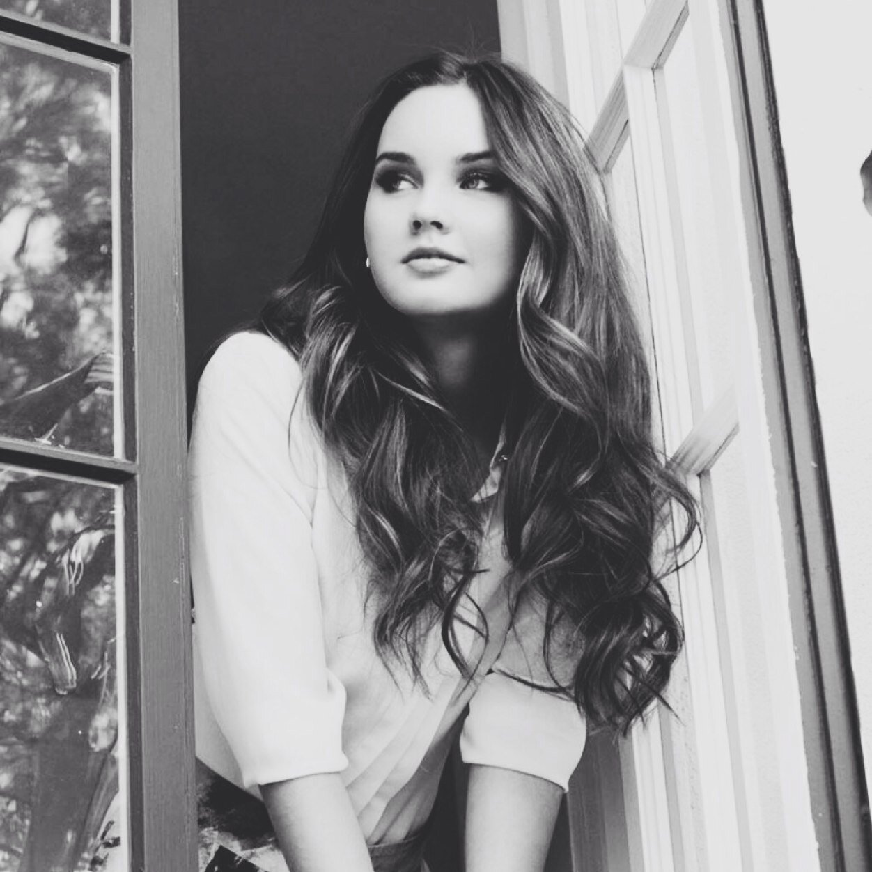 ellesxphia's profile picture. keep your head up