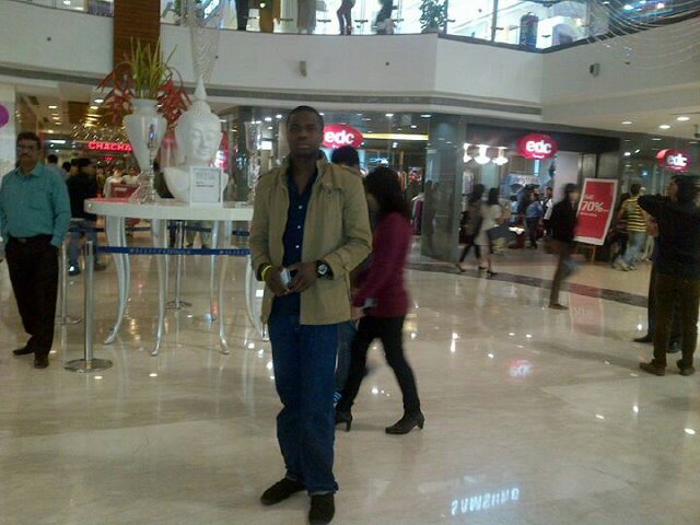 am a cool guy and calm and reliable person, easygoing and above all love to live life.