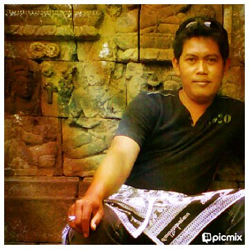 e_daryono's profile picture. Anggaplah pekerjaanmu sebagai ibadah'yg harus u jalani dengan senyum