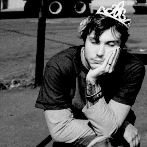 HipstaEleventh's profile picture. 19-year-old girl who loves good music, books and movies.