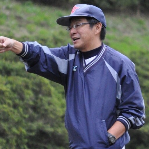 (株)ダイヤモンド社で仕事をしています。日曜日は小金井市の少年(学童)野球チーム・貫ジュニアーズの指導者をしています。