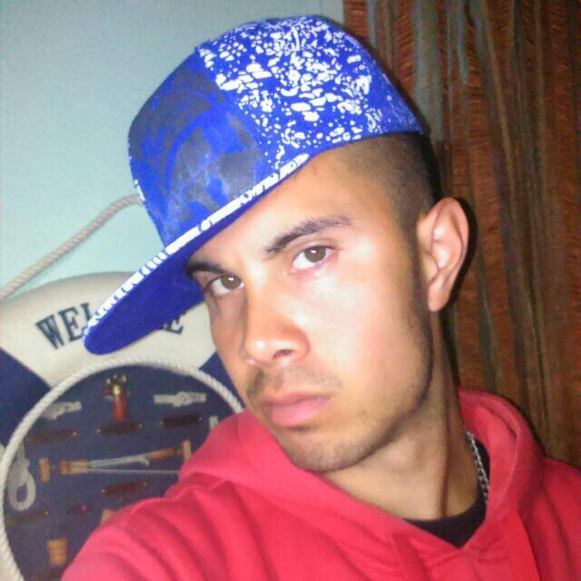 animo a toda esa peña que de verda es unica hos dedico mi rap y algunos sentimientos