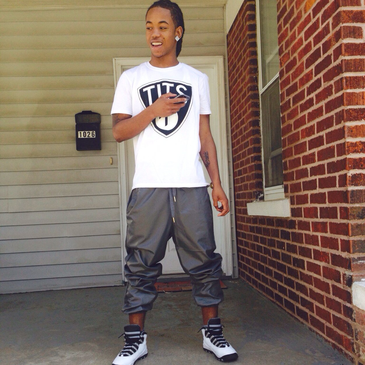 If it's one thing I am worth it , niggas Still hating & it Aint WORTH IT .