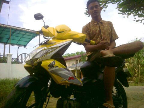 Berfikir real dengan logika dan berdasarkan fakta ƪ(▿‾┐)