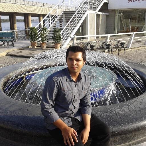 Professional Web Designer and Developer - Passionate Blogger - Businessman - Ice-cream lover ♥