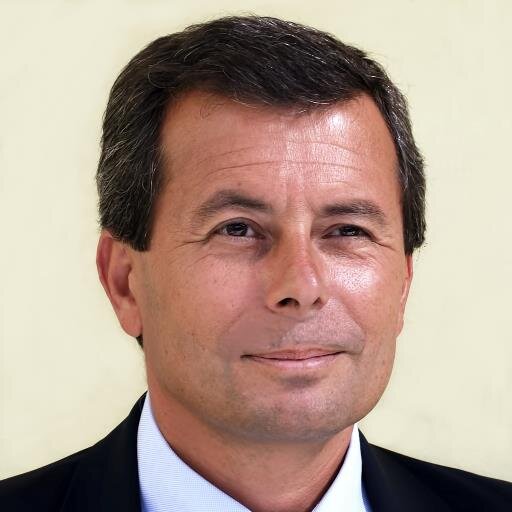 Profilo Twitter ufficiale di Ettore -;)  ®   Ingegnere appassionato di tecnologia, droni, fotografia, running.  L'ultimo libro non lo ho ancora scritto...