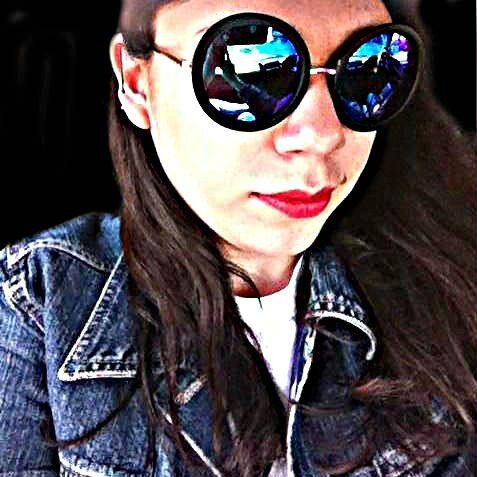 New Blog, new blogger, new me. Éste es un blog de moda, tal vez como muchos o tal vez como ninguno, eso no lo sabemos.
