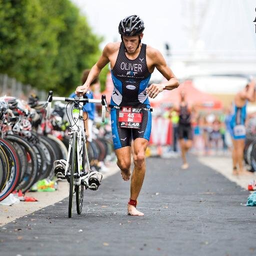 Estudiante de ADE en la Universitat de les Illes Balears. Triatleta Ferrer Hotels- M3T