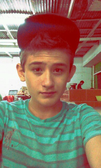 ramondaniel14's profile picture. Talvez no pueda darte lo mejor del mundo pero si puedo darte lo mejor de mi      psdt. Me encanta el dubstep :3