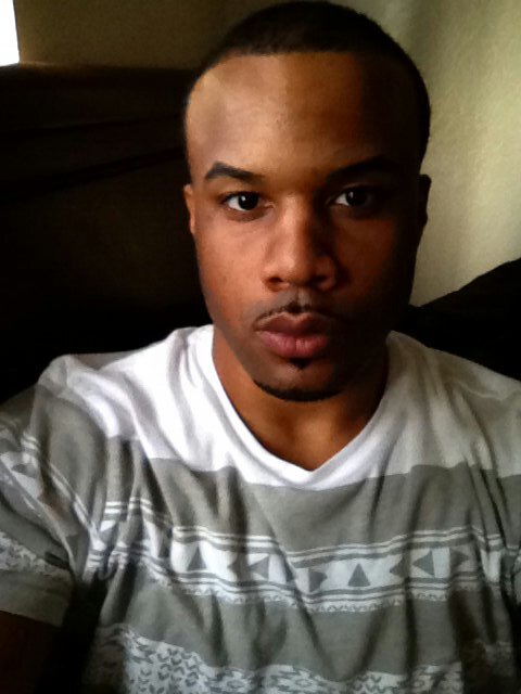 When I pop my collar, all the females holla!
