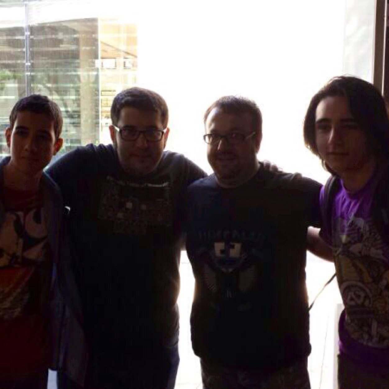 KenkooParadise's profile picture. Gamer, vago, me gusta dormir y si el mundo fuera justo sería gordo.