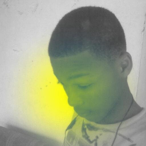 #ff on kik @osman233 fb @ishmael osman .. iam on ma worst behaviour..dassor..#peace