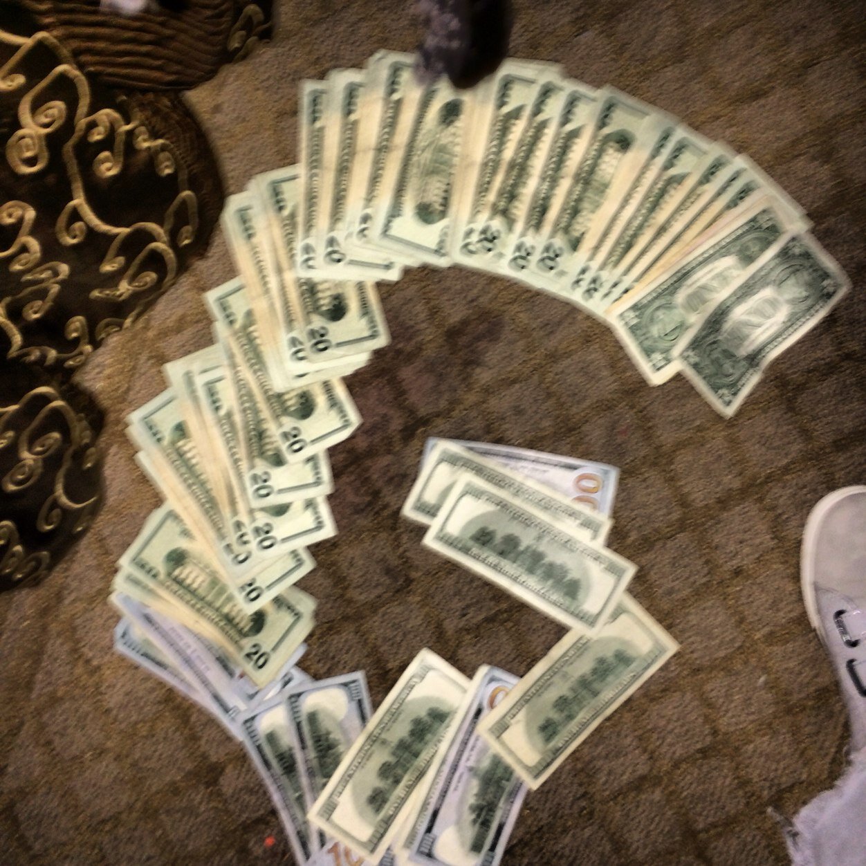 TRYN TO GET IT EACH AND EVERY DAY STREETS SENCE AND COLLEGE SENSE COMBINE DAT U CAN GET RICH....
