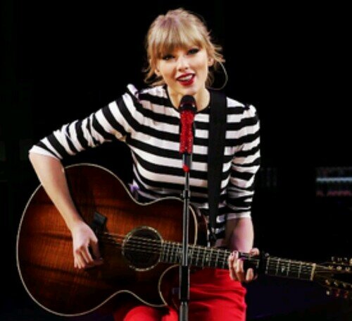 my life is all depends on taylor swift cause she is my lifesaver & she is my one & only idol ♥ I love you taylor till my last breathe