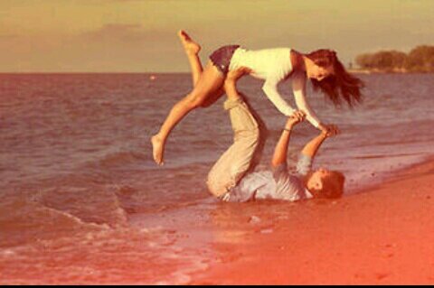 Leilaelhorfi's profile picture. 