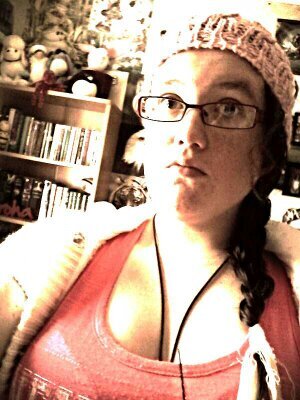 hey follow for follow i love TWD and am a moorhouse fan  hehe lol